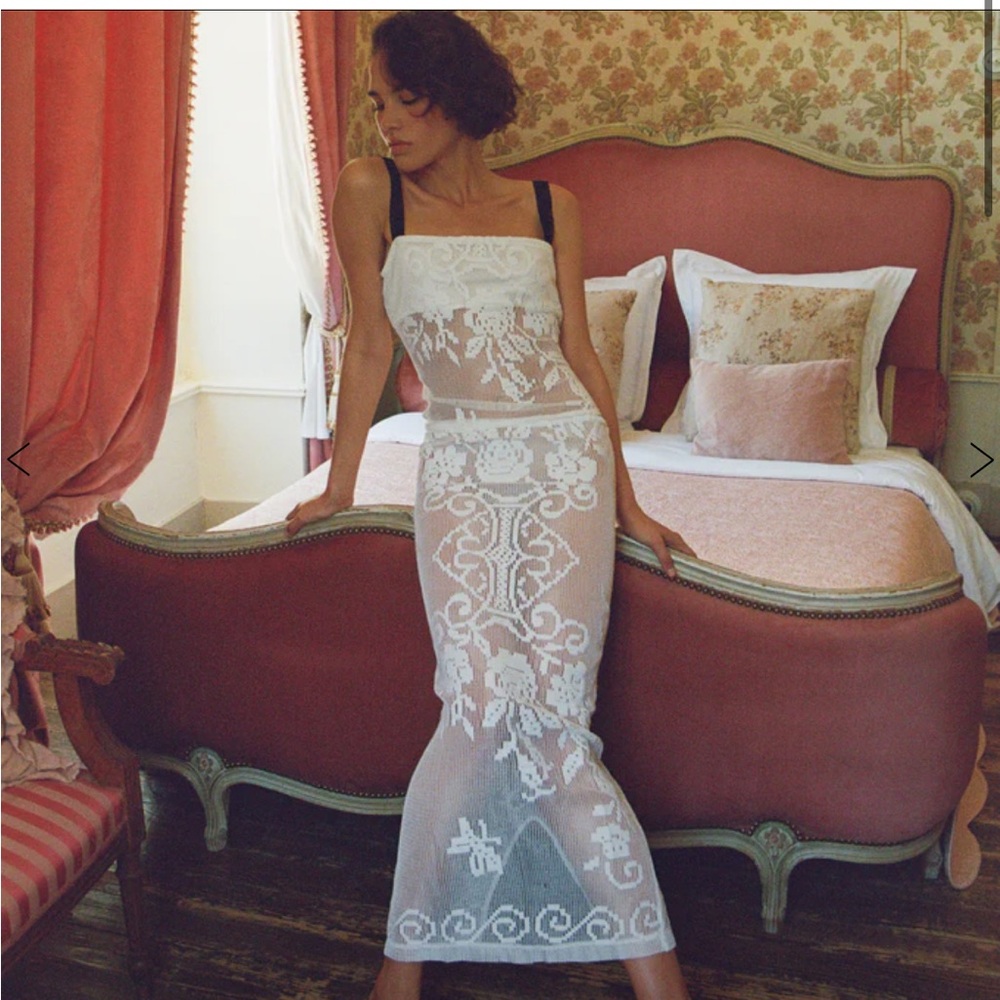 Elegant White Lace Dress